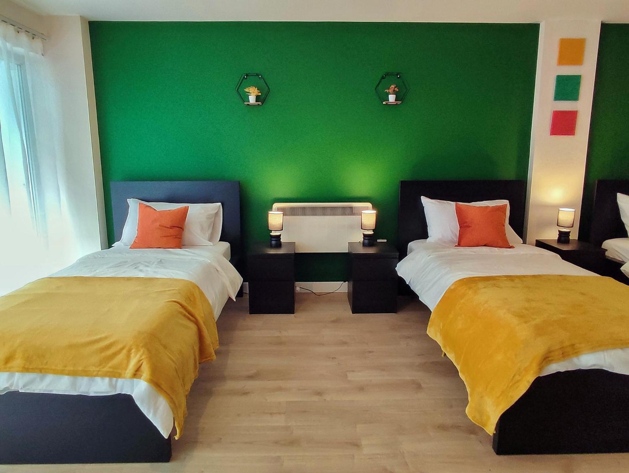 Duplex Apartment In Leeds With King Size Bed - Long Stay Rates Available Екстер'єр фото